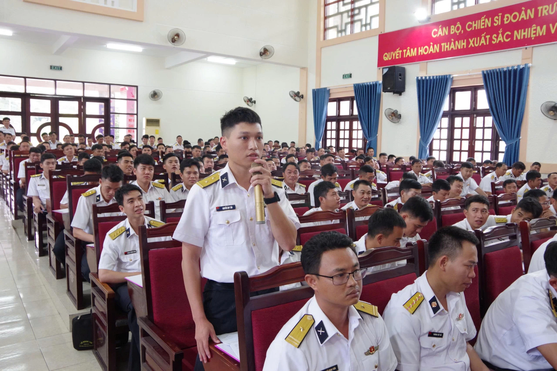 Lữ đoàn 146 phối hợp Công an tỉnh Khánh Hòa tuyên truyền pháp luật cho cán bộ, chiến sĩ - Báo Khánh Hòa