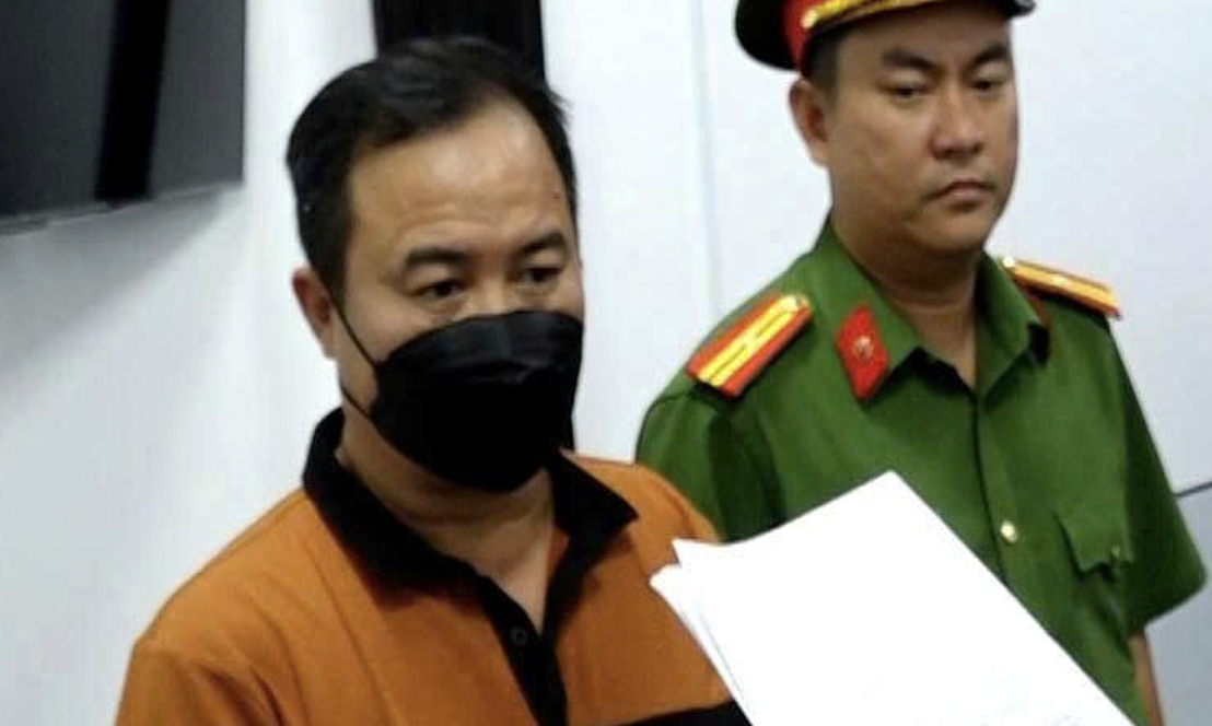 'Biến' tinh dầu giá rẻ thành hàng Thái Lan - VnExpress