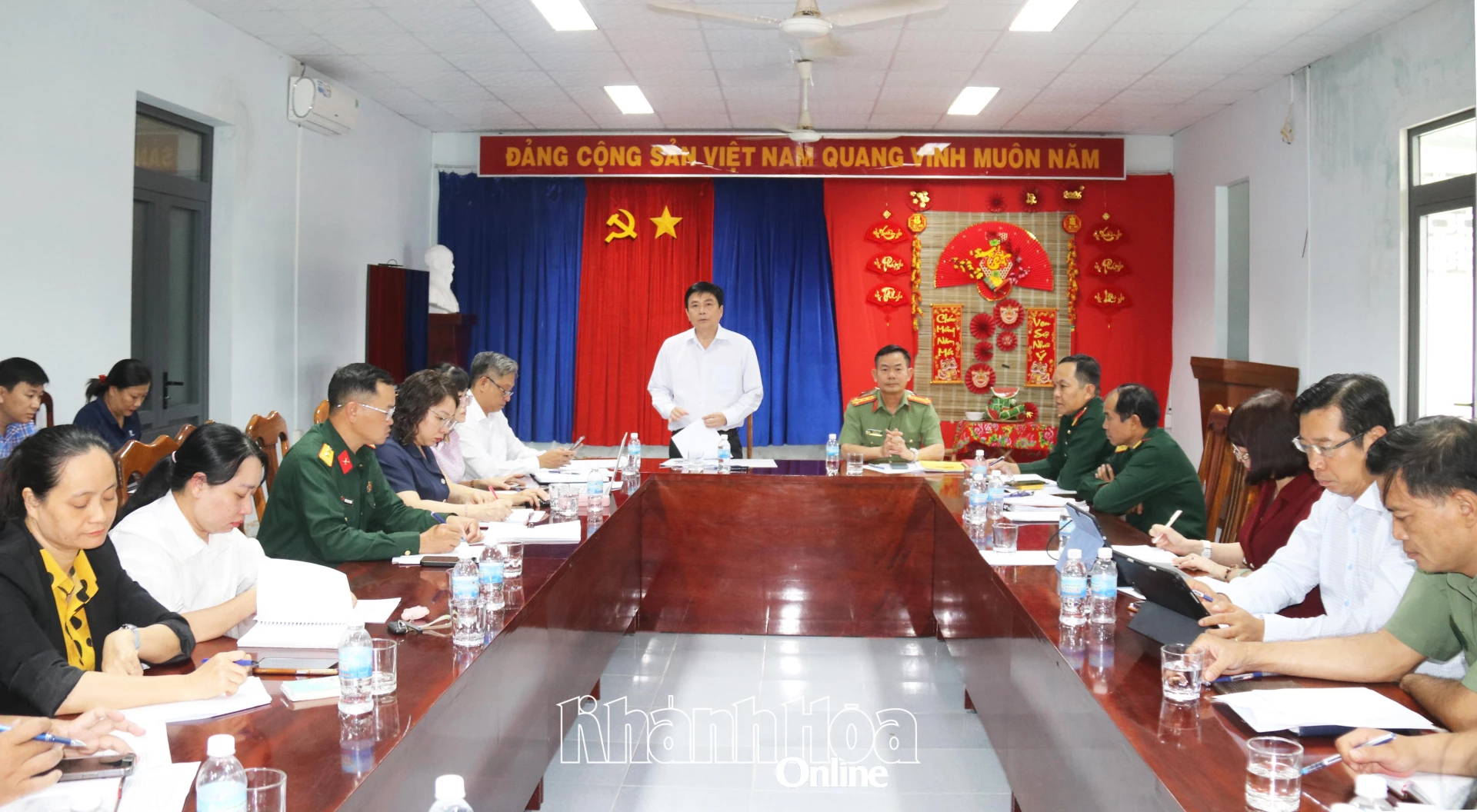 Kiểm tra công tác đảm bảo an ninh bầu cử tại phường Tây Nha Trang - Báo Khánh Hòa