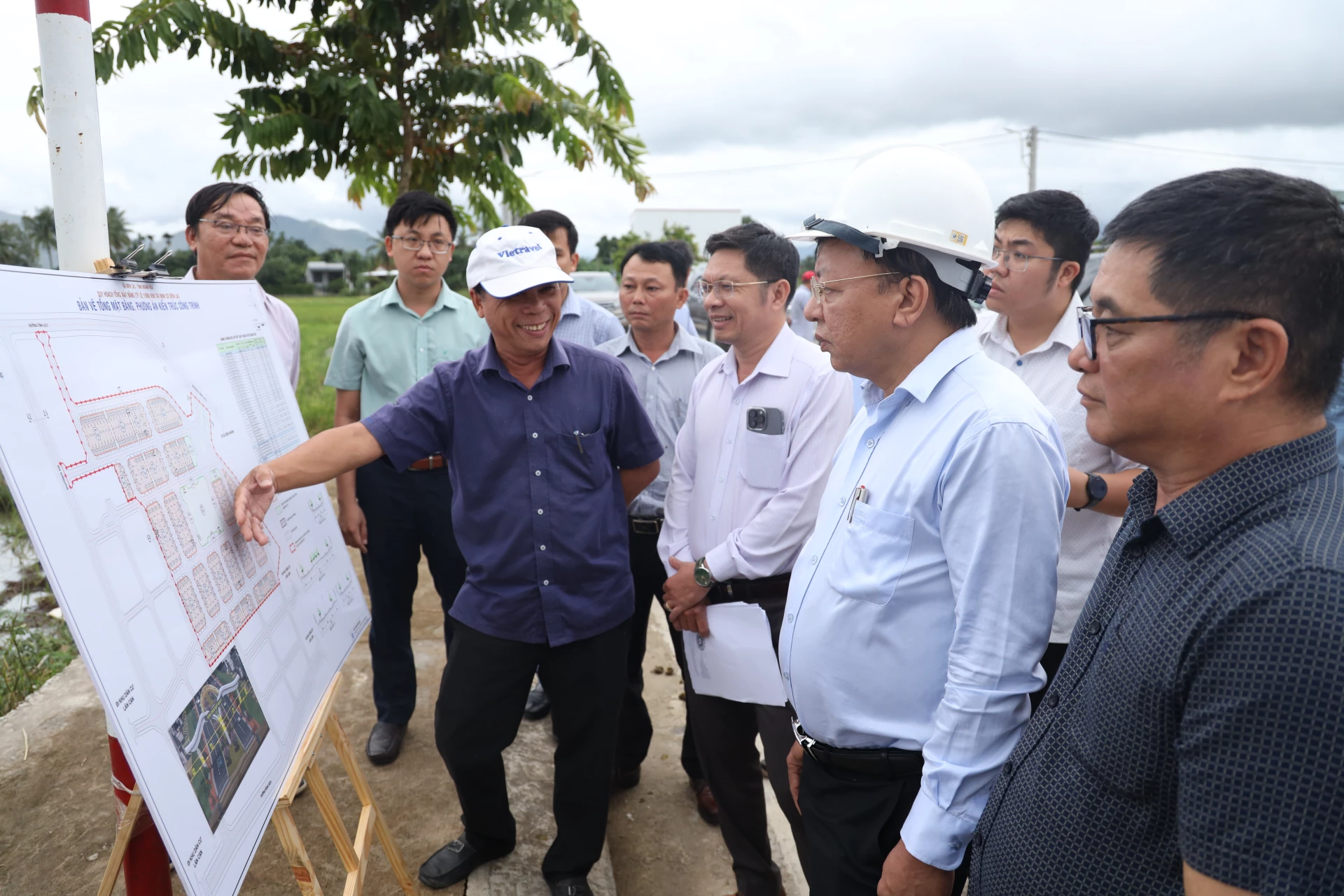 Dự án Đường sắt tốc độ cao trên trục Bắc - Nam đoạn qua Khánh Hòa: Tăng tốc để kịp tiến độ - Vietnam.vn