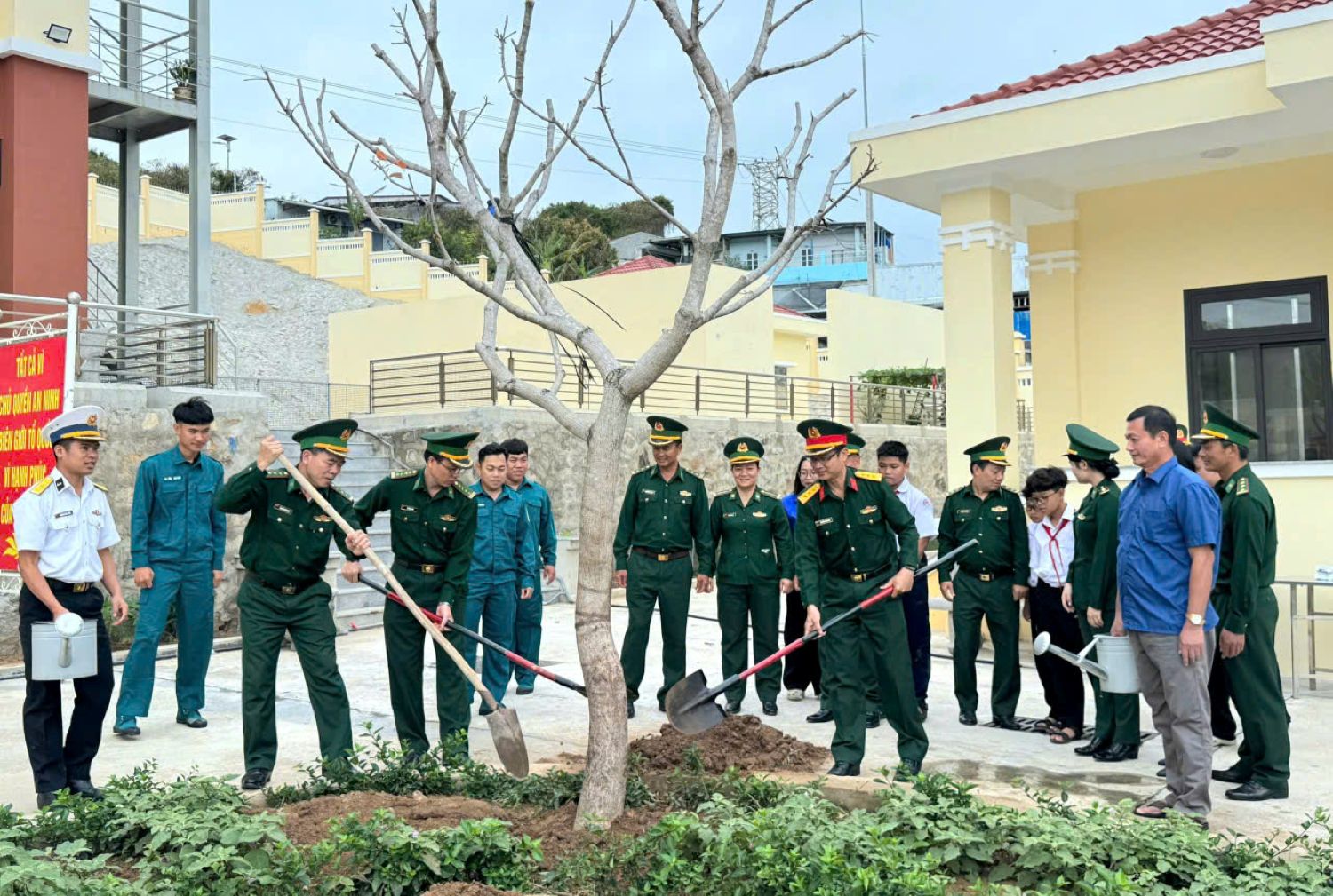 Bộ đội Biên phòng tỉnh Khánh Hòa phát động “Tết trồng cây đời đời nhớ ơn Bác Hồ” năm 2026 - Báo Khánh Hòa