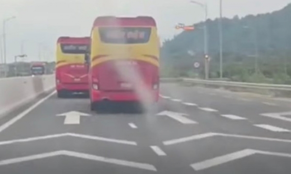 Tài xế chuyển làn không xi nhan trên cao tốc Nha Trang - Cam Lâm bị phạt 5 triệu - Báo Quảng Ninh