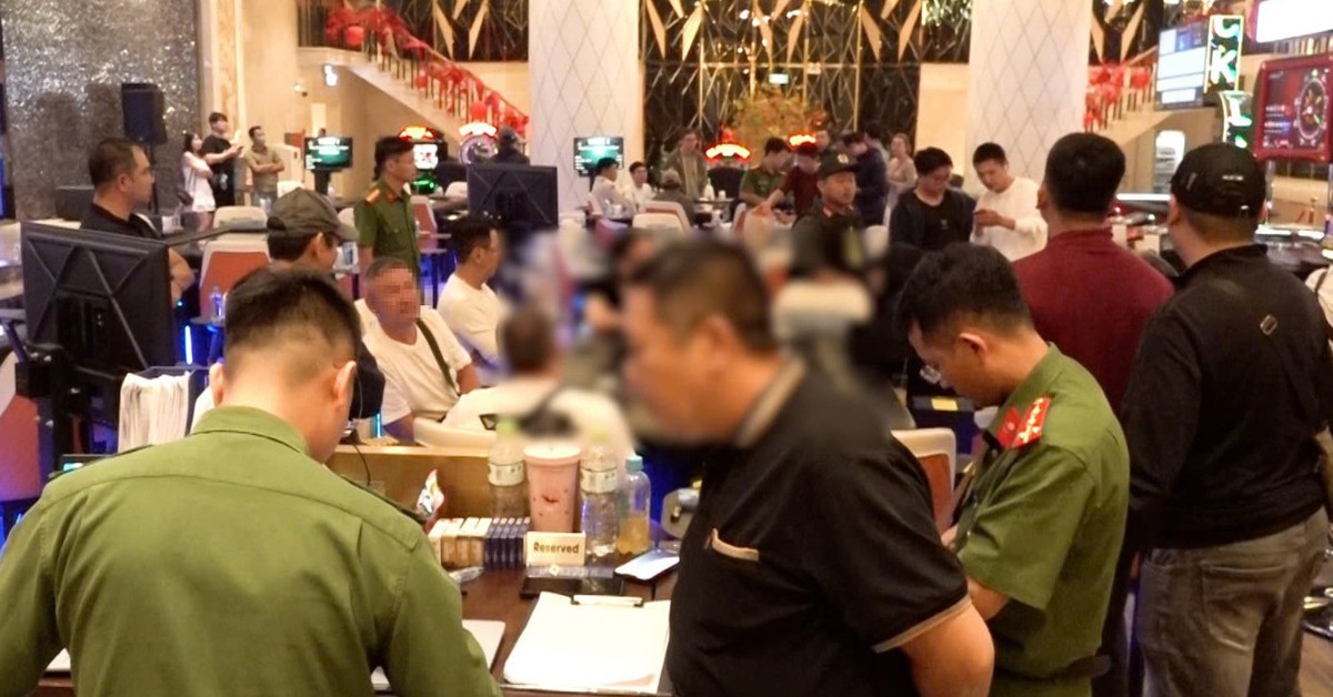 Bắt quả tang nhiều người nước ngoài đánh bạc trái phép tại tầng hầm khách sạn Sheraton Nha Trang - Báo Tuổi Trẻ
