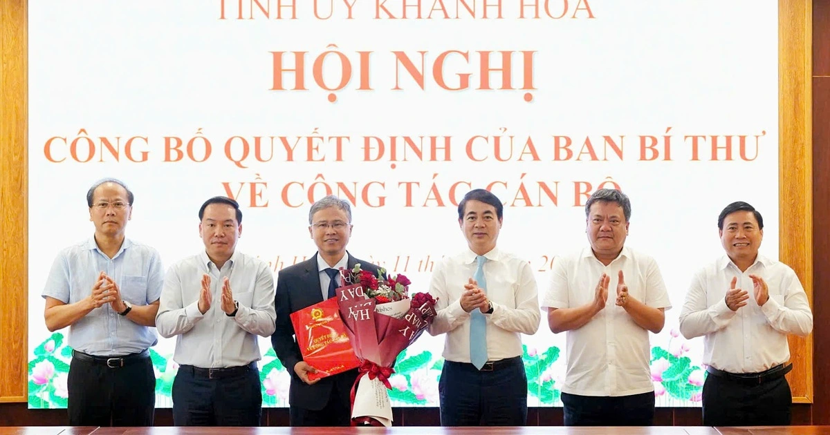 Ban Bí thư chuẩn y ông Trần Hòa Nam vào Ban Thường vụ Tỉnh ủy Khánh Hòa - Báo Thanh Niên