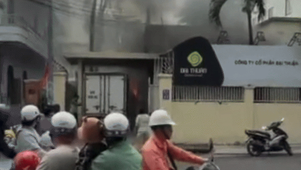 Cháy văn phòng công ty thực phẩm ở Nha Trang - VnExpress