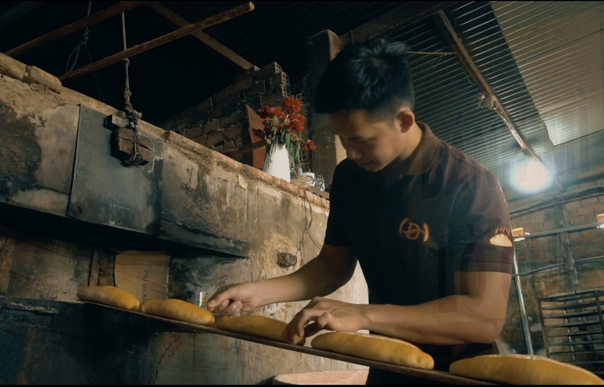 [Video]: Giữ lửa bánh mì lò củi hơn 30 năm ở Cam Lâm - Báo Khánh Hòa