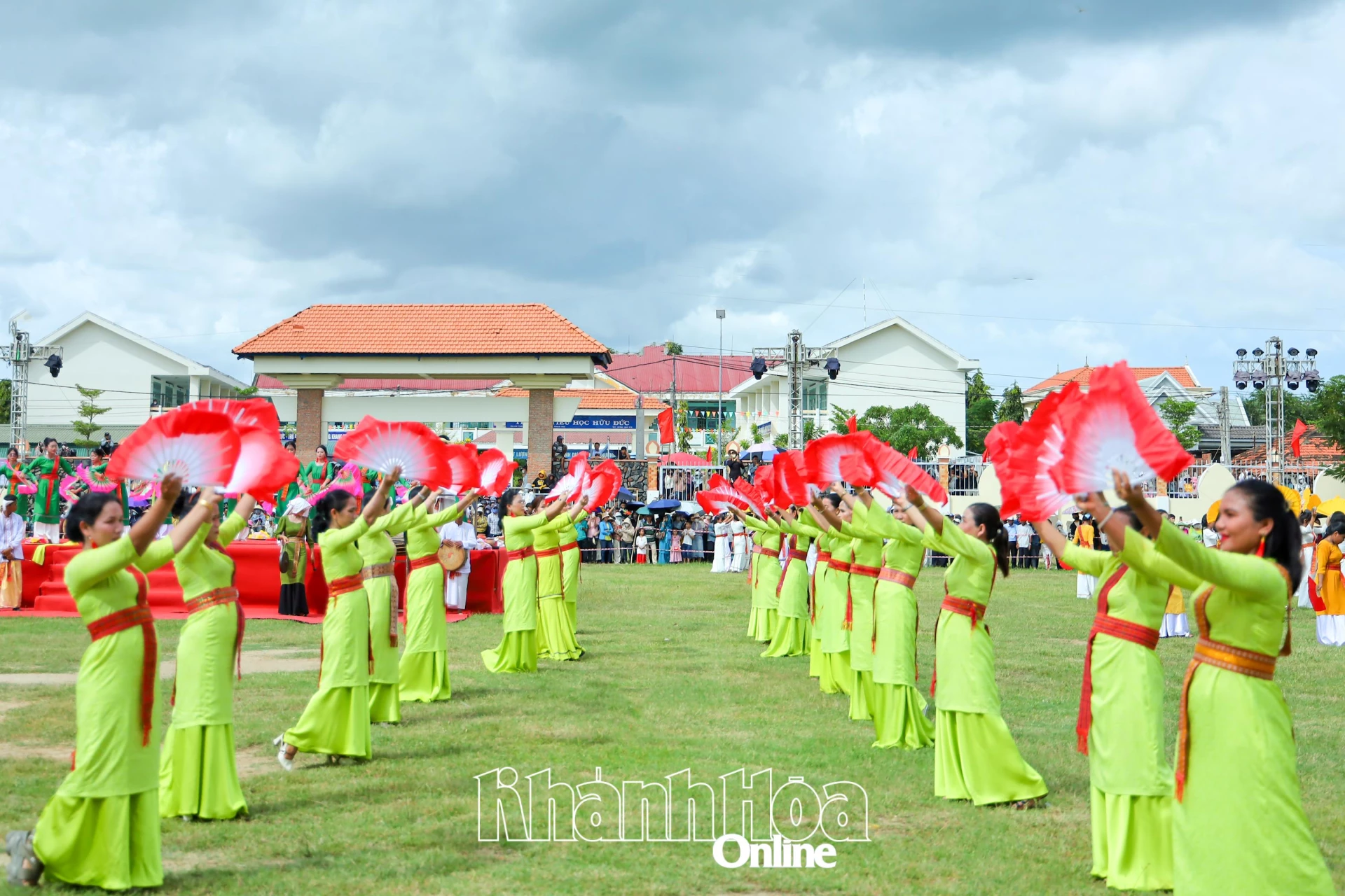 Cuối tháng 7 sẽ diễn ra hội thảo “Bảo tồn và phát huy giá trị di sản văn hóa Chăm ở Khánh Hòa gắn với phát triển du lịch bền vững” - Báo Khánh Hòa